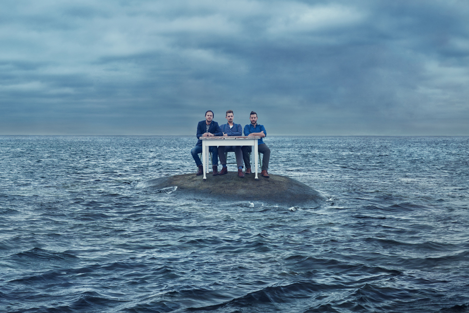Music album cover art for Solala – stormy portraits in Göteborg
