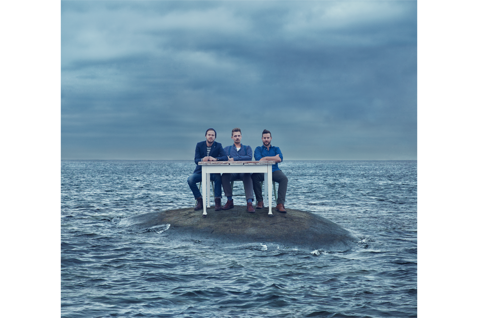Music album cover art for Solala – stormy portraits in Göteborg